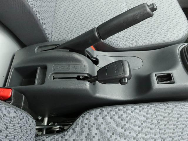 キャリイトラックＫＣエアコン・パワステ農繁仕様４ＷＤ・５ＭＴ・エアコン・パワステ・バックブザー・３方開（愛知県）の中古車