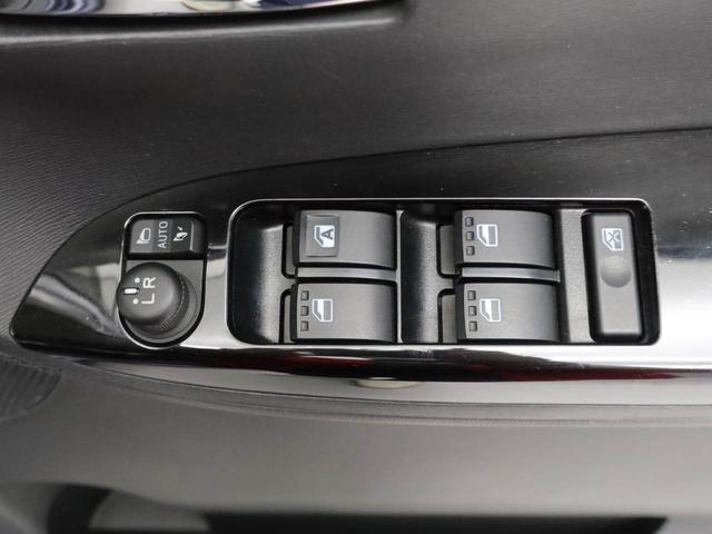 タントカスタムＸ　トップエディションＳＡII　ナビ　ＥＴＣＴＶ　後席モニター　両側スライドドア／片側電動スライドドア　アルミホイール　バックカメラ　ＬＥＤヘッドライト　アイドリングストップ　プッシュスタート　エアバック　ＡＢＳ　ＣＶＴ　キーフリー（愛知県）の中古車