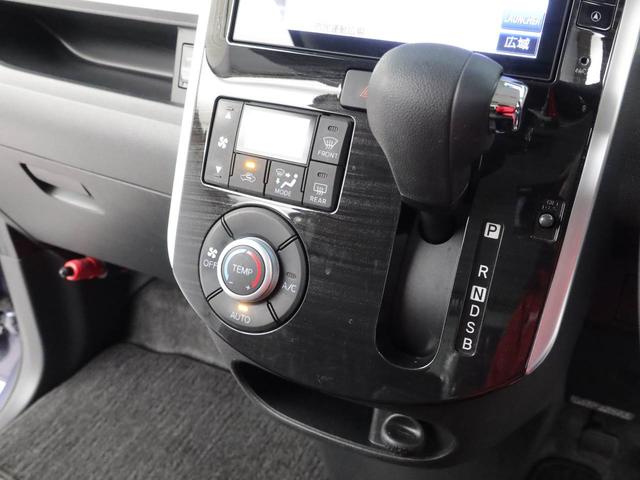 タントカスタムＸ　トップエディションＳＡII　ナビ　ＥＴＣＴＶ　後席モニター　両側スライドドア／片側電動スライドドア　アルミホイール　バックカメラ　ＬＥＤヘッドライト　アイドリングストップ　プッシュスタート　エアバック　ＡＢＳ　ＣＶＴ　キーフリー（愛知県）の中古車