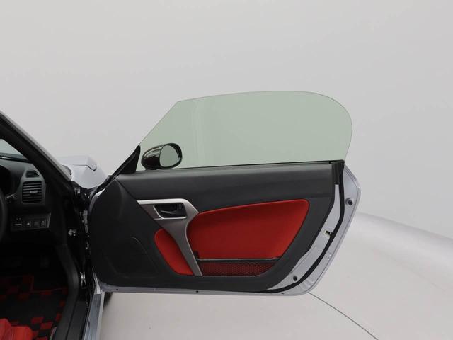 コペンローブ　ナビ　ＥＴＣアルミホイール　ＬＥＤヘッドライト　アイドリングストップ　プッシュスタート　エアバック　ＡＢＳ　ＣＶＴ　キーフリー（愛知県）の中古車