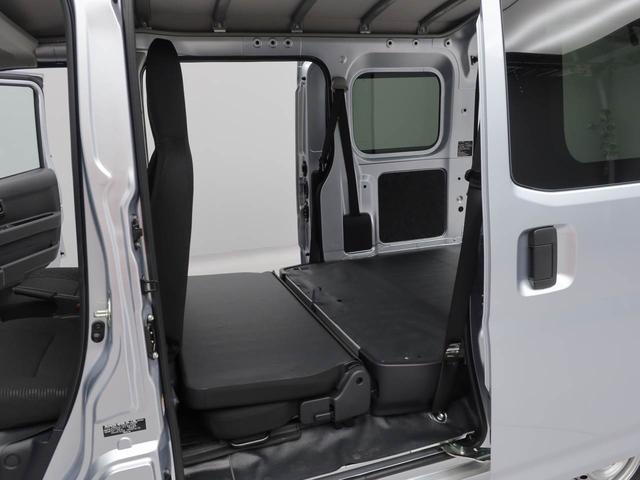 ハイゼットカーゴＤＸ　アイドリングストップＡＭ／ＦＭラジオ　エアバック　ＡＢＳ　ＣＶＴ　キーレス（愛知県）の中古車