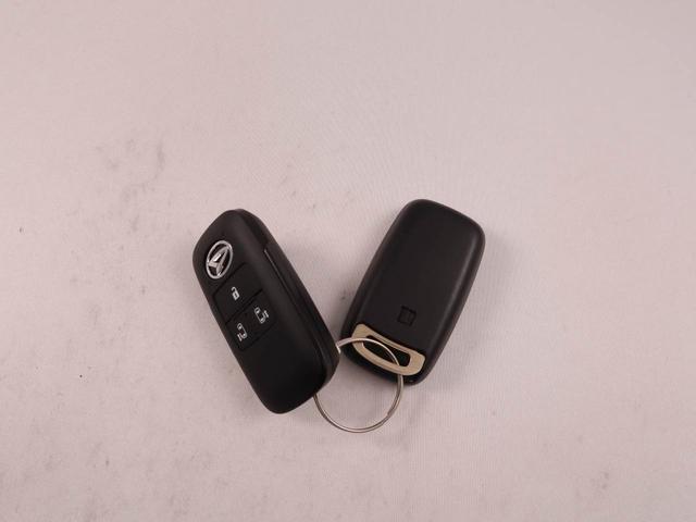 ムーヴキャンバスセオリーＧ　ｅｃｏ　ＩＤＬＥ非装着車　両側電動スライドドアオーディオレス　バックカメラ　ＬＥＤヘッドライト　アイドリングストップ　プッシュスタート　エアバック　ＡＢＳ　ＣＶＴ　キーフリー（愛知県）の中古車