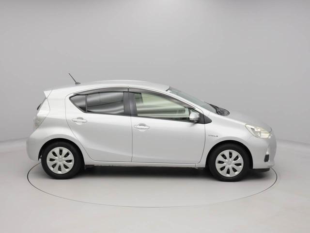 アクアS(愛知県)の中古車