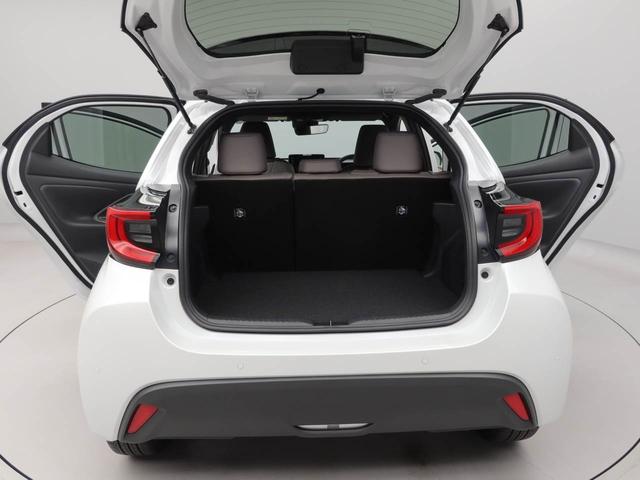 ヤリスハイブリッドＺカーナビ　ＥＴＣ　全方位カメラ　ＬＥＤヘッドライト　アルミホイール（愛知県）の中古車