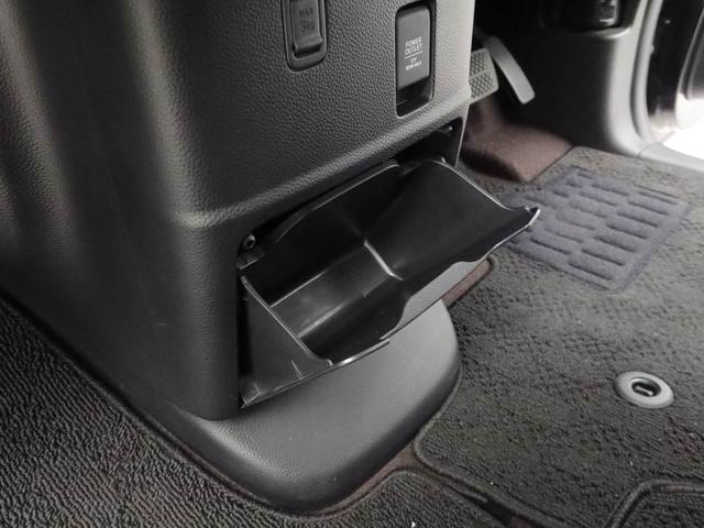 Ｎ−ＢＯＸカスタムＧ・Ｌホンダセンシング　ナビゲーション　両側スライドドアナビゲーション　両側スライドドア　プッシュスタートシステム　キーフリーシステム　ＥＴＣ車載器　衝突回避支援ブレーキ　アルミホイール　ＬＥＤヘッドライト（愛知県）の中古車