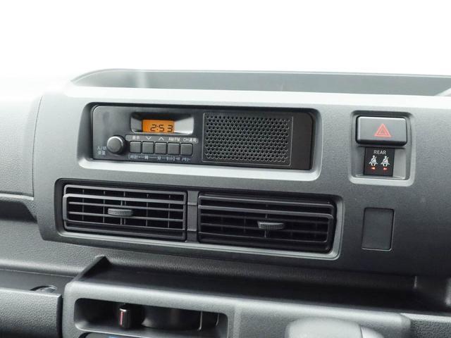 ハイゼットカーゴＤＸ　アイドリングストップスマアシ　ＦＭ／ＡＭラジオ　エアバック　ＡＢＳ　ＣＶＴ　キーレス（愛知県）の中古車