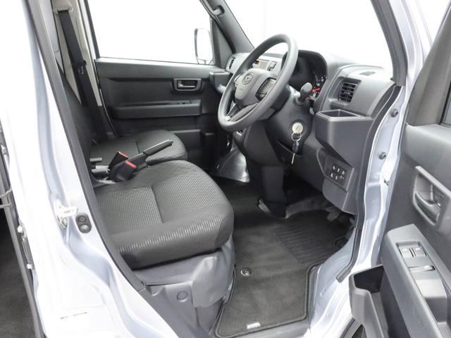ハイゼットカーゴＤＸ　アイドリングストップスマアシ　ＦＭ／ＡＭラジオ　エアバック　ＡＢＳ　ＣＶＴ　キーレス（愛知県）の中古車