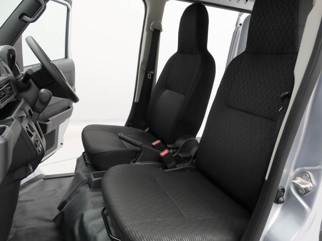 ハイゼットカーゴＤＸキーレス　ＡＭ／ＦＭラジオ　アイドリングストップ　禁煙車（愛知県）の中古車