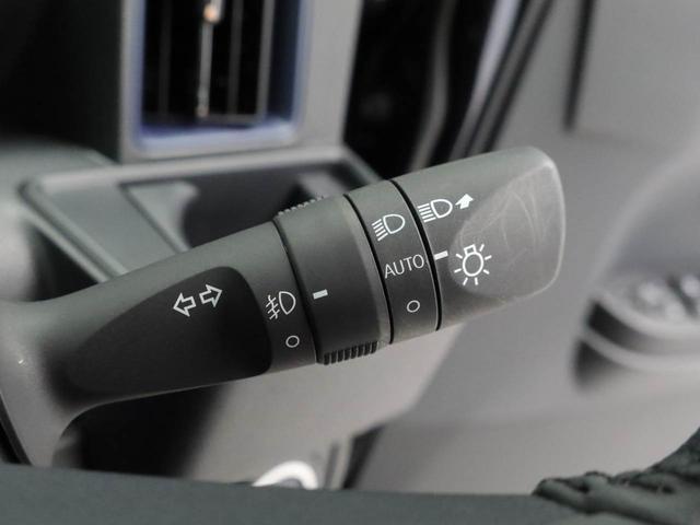 タントカスタムRS両側電動スライドドア 電動パーキングブレーキ オートハイビーム オートブレーキホールド機能 格納式シートバックテーブル 誤発信抑制機能 衝突回避支援ブレーキ シートヒーター バックカメラ スマートキー(愛知県)の中古車