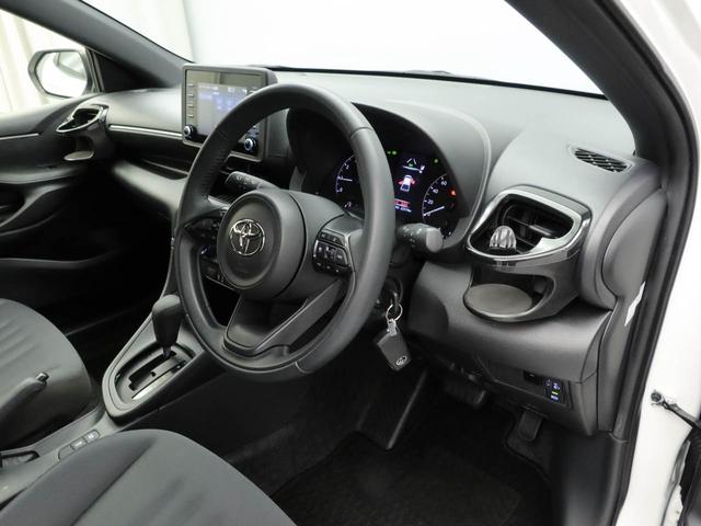 ヤリスＸ　ＬＥＤヘッドライト　ＡＣＣクルーズコントロールＥＴＣ車載器　キーレスエントリー電動ドアミラー　安全ボディ　バックカメラ　ＬＥＤヘッドライト　ＡＣＣクルーズコントロール（愛知県）の中古車