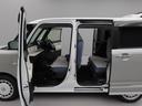 雹害車両の為、天井やボンネットに凹み傷がございます。必ず現車確認をお願いしております。（愛知県）の中古車