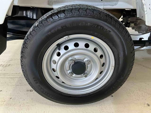 ミニキャブトラックみのり　ラジオ付き　４ＷＤ　５速ＭＴラジオ　４ＷＤ　５速ＭＴ　１４５／８０Ｒ１２インチタイヤ　デフロック　荷台作業灯　デュアルエアバッグ　ＡＢＳ（京都府）の中古車