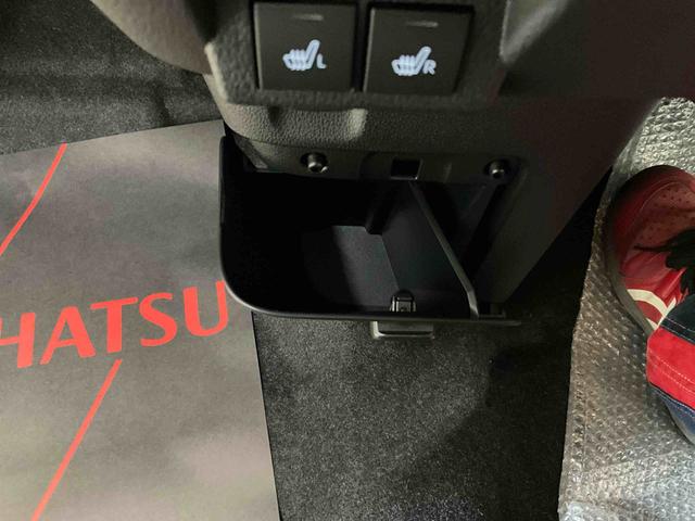 ムーヴキャンバスストライプスＧ　スマートアシスト　２ＷＤ　ＣＶＴスマートアシスト　バックカメラ　ＬＥＤヘッドライト　プッシュボタンエンジンスタート　両側リヤパワースライドドア　アイドリングストップ　シートヒーター　コーナーセンサー　フォグランプ　オートエアコン（京都府）の中古車