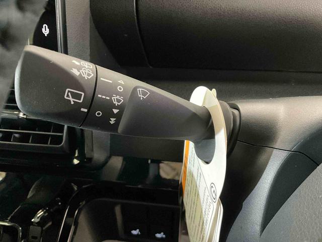 タントカスタムＲＳシャイニングホワイトパール　　ディスプレイオーディオ　　マット付き車　　車内目立った傷なし　　スマートアシスト　　ＬＥＤヘッドランプ（京都府）の中古車