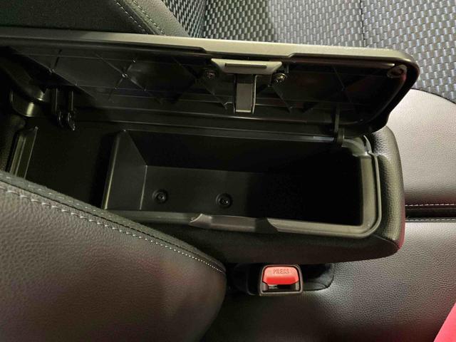 タントカスタムＲＳシャイニングホワイトパール　　ディスプレイオーディオ　　マット付き車　　車内目立った傷なし　　スマートアシスト　　ＬＥＤヘッドランプ（京都府）の中古車