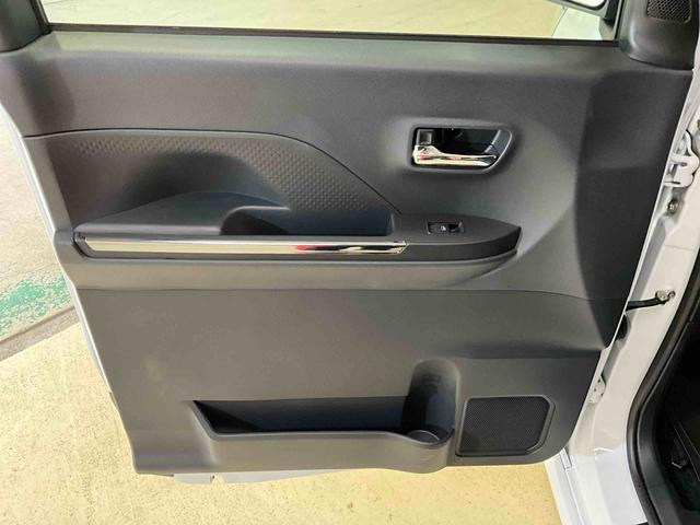 タントカスタムＲＳシャイニングホワイトパール　　ディスプレイオーディオ　　マット付き車　　車内目立った傷なし　　スマートアシスト　　ＬＥＤヘッドランプ（京都府）の中古車