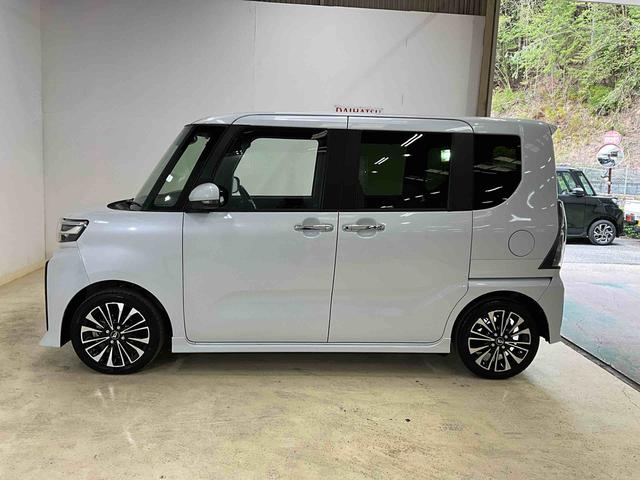 タントカスタムＲＳシャイニングホワイトパール　　ディスプレイオーディオ　　マット付き車　　車内目立った傷なし　　スマートアシスト　　ＬＥＤヘッドランプ（京都府）の中古車