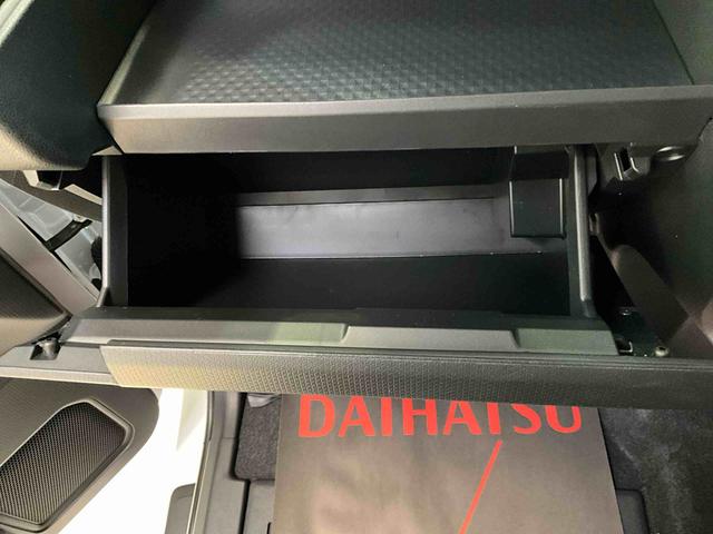 タントカスタムＲＳディスプレイオーディオ　パノラマモニター　ＬＥＤヘッドランプ　両側電動スライドドア　プッシュボタンスタート　キーフリー　アイドリングストップ　シートヒーター　オートエアコン　オートライト　スマアシ（京都府）の中古車