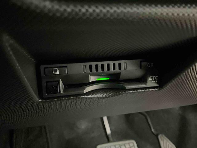 ロッキープレミアムＧワンオーナー　衝突軽減ブレーキ　認定中古車　運転席助手席シートヒーター　クルーズコントロール　ＥＴＣ　電動パーキングブレーキ　オートブレーキホールド機能　オーディオレス車（京都府）の中古車