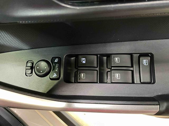 ロッキープレミアムＧワンオーナー　衝突軽減ブレーキ　認定中古車　運転席助手席シートヒーター　クルーズコントロール　ＥＴＣ　電動パーキングブレーキ　オートブレーキホールド機能　オーディオレス車（京都府）の中古車