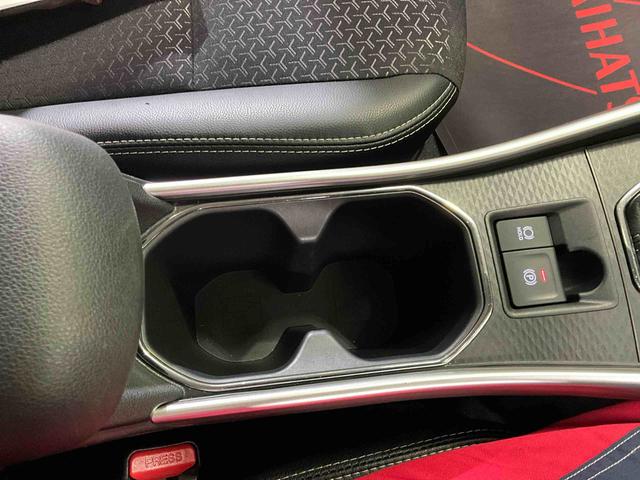 ロッキープレミアムＧワンオーナー　衝突軽減ブレーキ　認定中古車　運転席助手席シートヒーター　クルーズコントロール　ＥＴＣ　電動パーキングブレーキ　オートブレーキホールド機能　オーディオレス車（京都府）の中古車