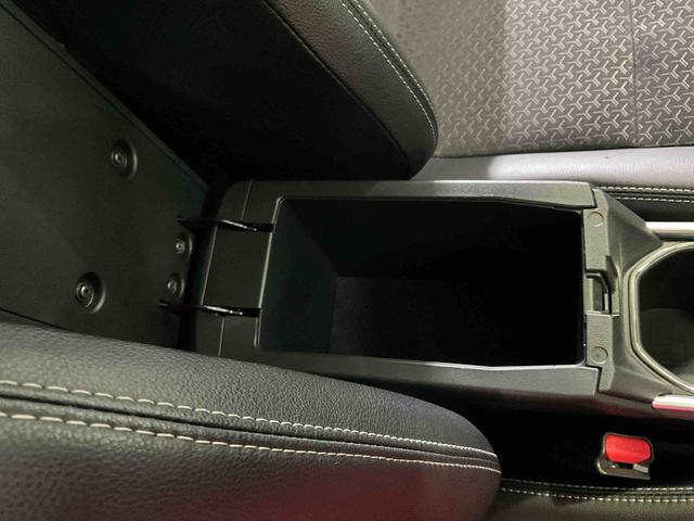 ロッキープレミアムＧワンオーナー　衝突軽減ブレーキ　認定中古車　運転席助手席シートヒーター　クルーズコントロール　ＥＴＣ　電動パーキングブレーキ　オートブレーキホールド機能　オーディオレス車（京都府）の中古車