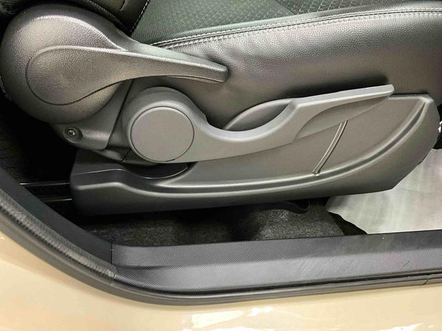 ロッキープレミアムＧワンオーナー　衝突軽減ブレーキ　認定中古車　運転席助手席シートヒーター　クルーズコントロール　ＥＴＣ　電動パーキングブレーキ　オートブレーキホールド機能　オーディオレス車（京都府）の中古車