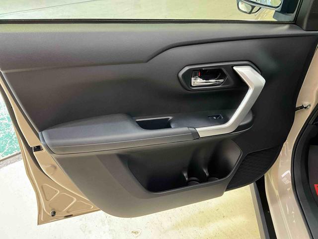ロッキープレミアムＧワンオーナー　衝突軽減ブレーキ　認定中古車　運転席助手席シートヒーター　クルーズコントロール　ＥＴＣ　電動パーキングブレーキ　オートブレーキホールド機能　オーディオレス車（京都府）の中古車