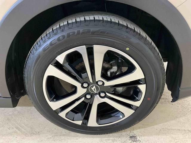ロッキープレミアムＧワンオーナー　衝突軽減ブレーキ　認定中古車　運転席助手席シートヒーター　クルーズコントロール　ＥＴＣ　電動パーキングブレーキ　オートブレーキホールド機能　オーディオレス車（京都府）の中古車