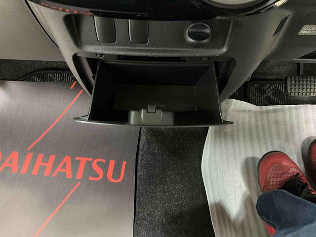タントカスタムＸ　２ＷＤ　ＣＶＴＨＤＤナビ　ＣＤ　ＤＶＤ　キーフリーシステム　助手席側リヤパワースライドドア　オートエアコン　ＨＩＤディスチャージヘッドライト　アルミホイール　フォグランプ　カーペットマット　バイザー　ＡＢＳ（京都府）の中古車