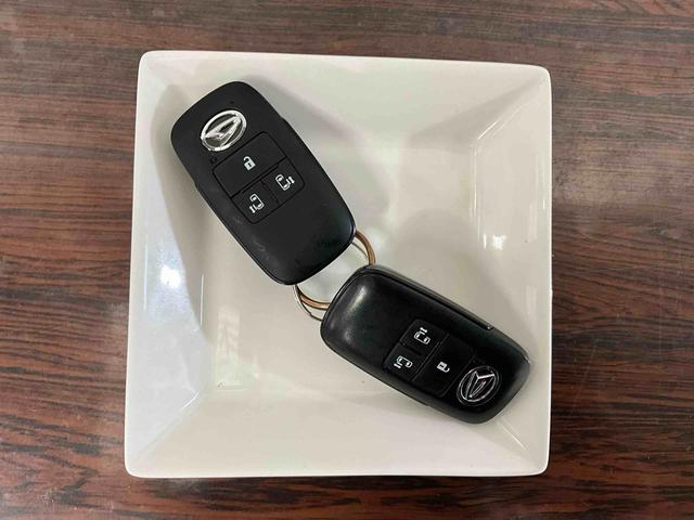 ムーヴキャンバスストライプスＧダイハツ認定中古車　予防安全機能スマートアシスト搭載　アイドリングストップ　オートライト　オートマチックハイビーム　ＬＥＤヘッドライト　キーフリーキー　電動格納ミラー　パノラマモニター　シートヒーター（京都府）の中古車