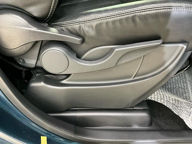 タントカスタムＲＳセレクションターボ車　両側電動スライドドア　ダイハツ純正メモリーナビ　バックカメラ　ＥＴＣ　前後方録画タイプドライブレコーダー　キーフリーシステム　スマートアシスト　運転席ロングスライドシート　ＬＥＤヘッドライト（京都府）の中古車