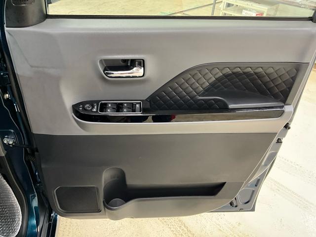 タントカスタムＲＳセレクションターボ車　両側電動スライドドア　ダイハツ純正メモリーナビ　バックカメラ　ＥＴＣ　前後方録画タイプドライブレコーダー　キーフリーシステム　スマートアシスト　運転席ロングスライドシート　ＬＥＤヘッドライト（京都府）の中古車
