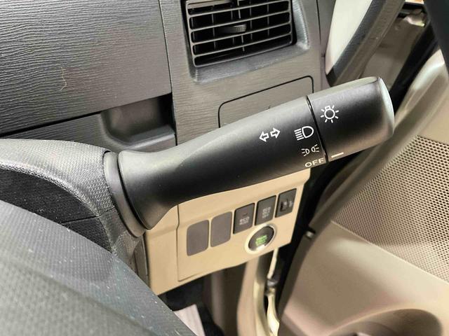 ムーヴＸリミテッド　２ＷＤ　ＣＶＴナビ　ワンセグチューナー　バックカメラ　プッシュボタンエンジンスタート　アイドリングストップ　アルミホイール　オートエアコン　カーペットマット　バイザー　ＣＤ　運転席・助手席エアバッグ　パワステ（京都府）の中古車