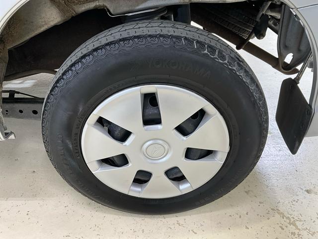 ハイゼットカーゴクルーズＳＡIII　５ＭＴ　４ＷＤ　ＣＤ　ＬＥＤヘッドランプ５速ミッション車　切替式４ＷＤ　ＣＤデッキ　電動格納ドアミラー　ＬＥＤヘッドライト　オートライト　オートハイビーム　スマートアシスト　パワーステアリング　パワーウィンドウ　エアコン　キーレス（京都府）の中古車