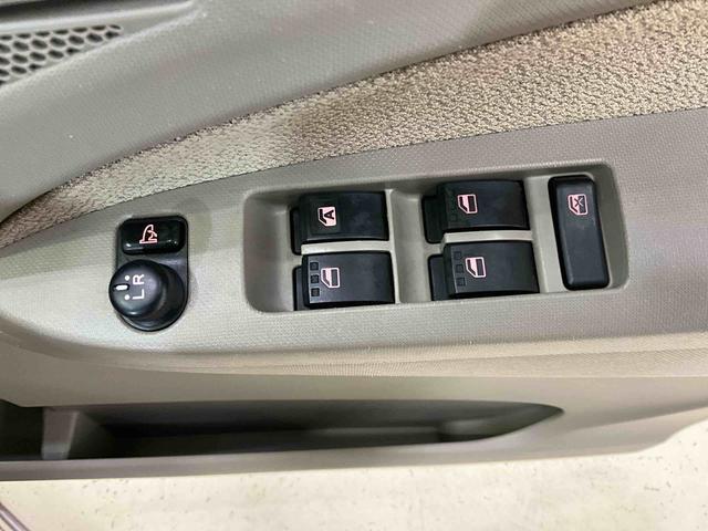 ムーヴＬ　２ＷＤ　ＣＶＴＣＤチューナー　オートエアコン　キーレスリモコン　アイドリングストップ　カーペットマット　ホイールキャップ　電動格納式ドアミラー　バイザー　パワステ　パワーウインド　運転席・助手席エアバッグ　ＡＢＳ（京都府）の中古車