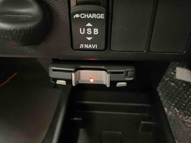 ミライースＸ　ＳＡIII　スマートアシストIII　２ＷＤ　ＣＶＴナビ　フルセグチューナー　ブルートゥース対応　キーレスエントリー　スマートアシストＩＩＩ　マニュアルエアコン　ＬＥＤヘッドライト　コーナーセンサー　アイドリングストップ　ＥＴＣ　オートハイビーム（京都府）の中古車