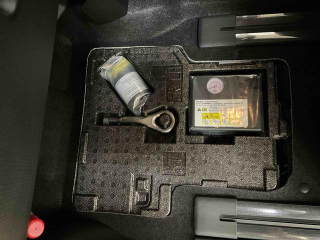 タントカスタムＸダイハツ認定中古車　予防安全機能スマートアシスト搭載　アイドリングストップ　オートライト　オートマチックハイビーム　電動格納ミラー　ＬＥＤヘッドライト　バックモニター　キーフリーキー　シートヒーター（京都府）の中古車