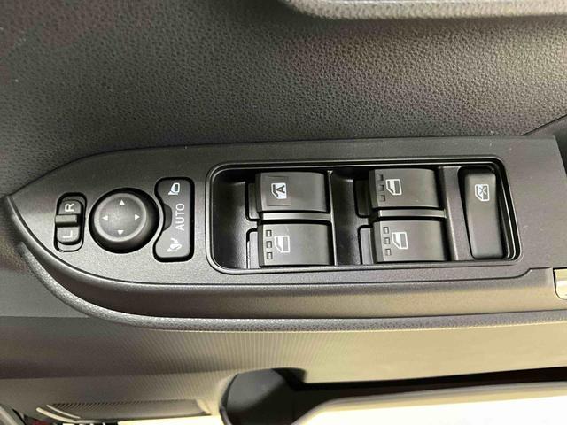 タントカスタムＸダイハツ認定中古車　予防安全機能スマートアシスト搭載　アイドリングストップ　オートマチックハイビーム　オートライト　ＬＥＤヘッドライト　電動格納ミラー　シートヒーター　バックモニター　キーフリーキー（京都府）の中古車