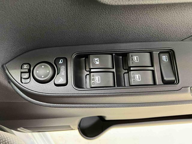 タントカスタムＸ届出済未使用車　前席シートヒーター　スマートキー　ＬＥＤヘッドライト　バックカメラ（京都府）の中古車