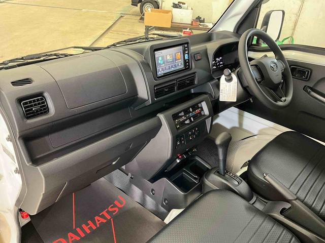 ハイゼットトラックスタンダード　ナビ　バックカメラ　ＥＴＣ　ドラレコナビ　バックカメラ　ＥＴＣ　ドラレコ　スマートアシスト　ＣＶＴ　オートライト（京都府）の中古車