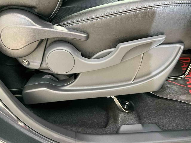 タントカスタムＸワンオーナー　衝突軽減ブレーキ　認定中古車　両側電動スライドドア　運転席助手席シートヒーター　電動パーキングブレーキ　オートブレーキホールド機能　プッシュボタンスタート　スマートキー　オーディオレス車（京都府）の中古車