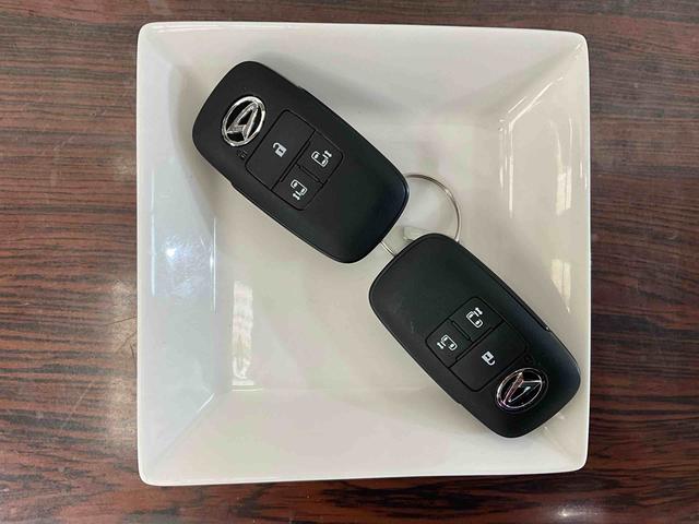 タントカスタムＲＳ　ターボ　スマートアシスト　２ＷＤ　ＣＶＴ１０インチナビ　バックカメラ　フルセグチューナー　ブルートゥース対応　ターボ　スマートアシスト　プッシュボタンエンジンスタート　両側リヤパワースライドドア　ＬＥＤヘッドライト　アルミホイール　ＡＢＳ（京都府）の中古車