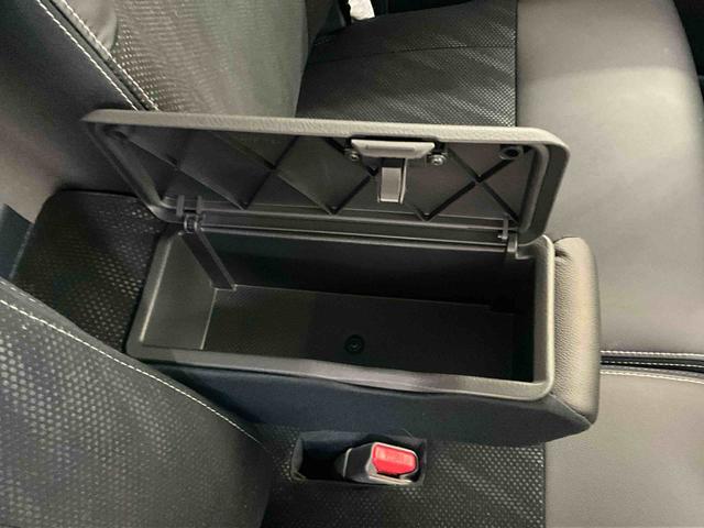 タントカスタムＸ　トップエディションＳＡIIナビ　バックカメラ　ＬＥＤヘッドライト　ＬＥＤフォグランプ　キーフリー　電動格納ドアミラー　片側電動スライドドア　オートエアコン（京都府）の中古車