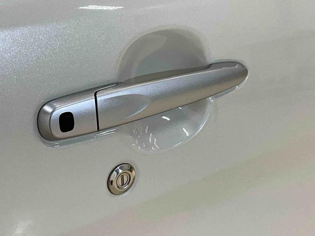 タントカスタムＸ　トップエディションＳＡIIナビ　バックカメラ　ＬＥＤヘッドライト　ＬＥＤフォグランプ　キーフリー　電動格納ドアミラー　片側電動スライドドア　オートエアコン（京都府）の中古車