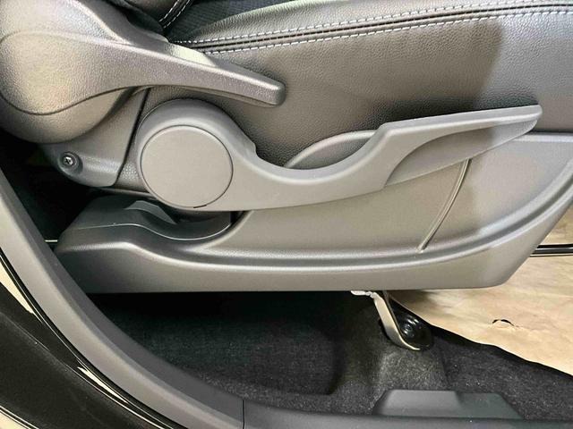 タントカスタムＸ　届出済み未使用車　ＬＥＤヘッドランプ　スマアシバックカメラ対応　ＬＥＤヘッドランプ　両側電動スライドドア　プッシュボタンスタート　キーフリー　アイドリングストップ　シートヒーター　ベンチシート　オートエアコン　オートライト　アルミホイール　ＡＢＳ（京都府）の中古車