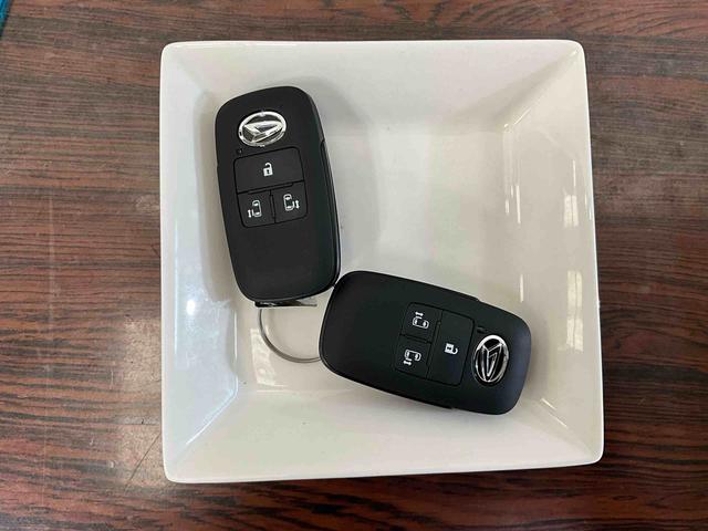 タントファンクロス　バックカメラ　両側電動スライドドア　キーフリーバックカメラ　ＬＥＤヘッドランプ　プッシュボタンスタート　キーフリー　アイドリングストップ　両側電動スライドドア　ベンチシート　シートヒーター　オートエアコン　オートライト（京都府）の中古車