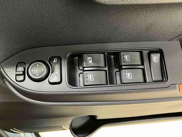 タントファンクロス　スマートアシスト　２ＷＤ　ＣＶＴスマートアシスト　プッシュボタンエンジンスタート　両側リヤパワースライドドア　ＬＥＤヘッドライト　アルミホイール　バックカメラ　コーナーセンサー　オートエアコン　オートライト　シートヒーター　ＡＢＳ（京都府）の中古車
