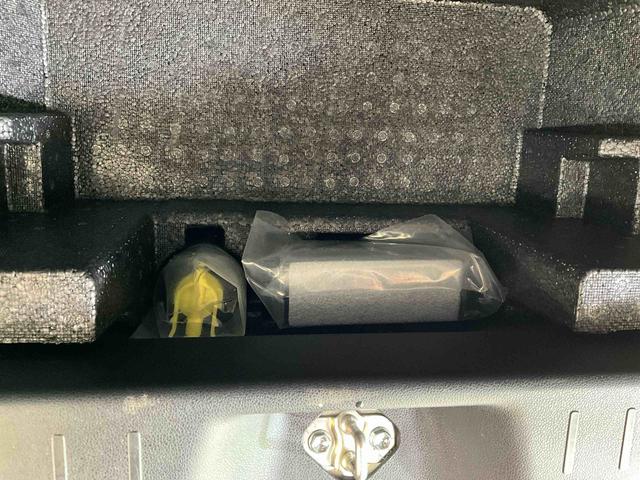 ムーヴキャンバスＧメイクアップリミテッド　ＳＡIII　ナビ　パノラマモニターナビ　パノラマモニター　ドラレコ　ＬＥＤヘッドランプ　プッシュボタンスタート　キーフリー　アイドリングストップ　両側電動スライドドア　オートエアコン　オートライト　ベンチシート　フォグランプ　ＡＢＳ（京都府）の中古車