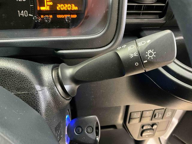 ハイゼットカーゴクルーズＳＡIII　５ＭＴ　４ＷＤ　ＬＥＤヘッドランプオーディオレス　デュアルエアバッグ　ＡＢＳ　安全ボディ　ＬＥＤヘッドランプ　キーレスエントリー　オートマチックハイビーム　両側スライドドア　フロントパワーウィンドウ　バイザー　マット（京都府）の中古車